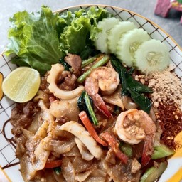 ผัดซีอิ๊วเส้นใหญ่