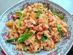 ข้าวผัด ไก่