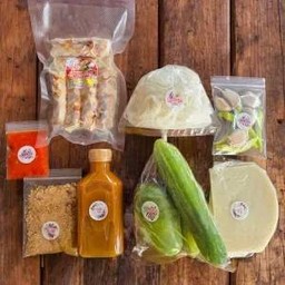 แหนมเนือง 6 ไม้ชุดของฝากไม่รับผักสด