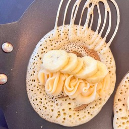 ครีมไส้คัสตาร์ด+กล้วยหอมชุดละ 2 ชิ้น