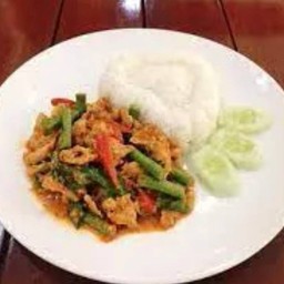 ผัดพริกแกง (กับข้าว) stir-tried chilli paste No rice