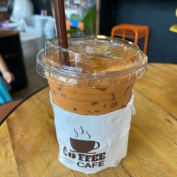 Malee Stray Cat Cafe คาเฟ่แมวจร หัวหิน