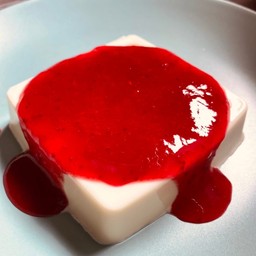 พานาคอตต้า ซอสสตอรเบอรี่