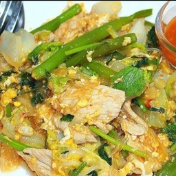 สุกี้แห้งหมู