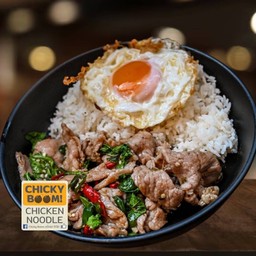 ผัดกะเพราหมูชิ้น