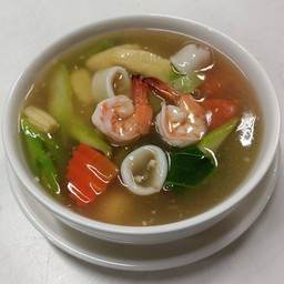 Stir-Fried Noodles in Gravy Sauce (ราดหน้า)