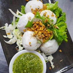 ลวกจิ้ม ลูกชิ้นปลาฮ่องเต้