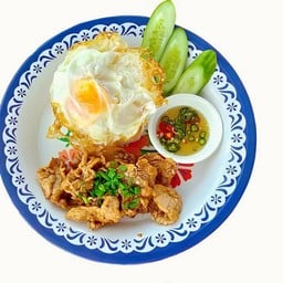 ข้าวหมูชิ้นกระเทียม