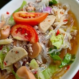 ยำติดแซ่บ ถนนจันทน์