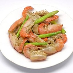 กุ้งผัดกระเทียมหน่อไม้ฝรั่ง 虾仁炒芦笋