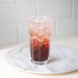 น้ำกระเจี๊ยบโซดา