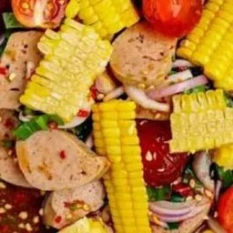 ยำข้าวโพดหมูยอปลาร้า