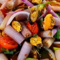 ยำสายบัวหอยแมลงภู่