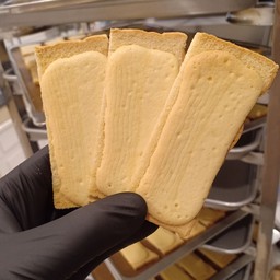 (20ชิ้น) ปังกรอบเนยหนึบ ชุดจุใจ