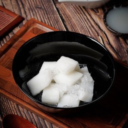 มะพร้าวกะทิ ทับทิมกรอบ