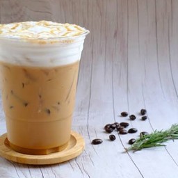 ลาเต้เย็น  ใช้เมล็ดกาแฟสด  ขนาด 22 ออนซ์