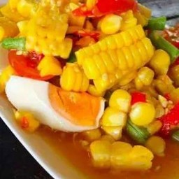 ตำไทยข้าวโพดไข่เค็ม