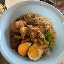 ก๋วยจั๊บน้ำข้น ไข่เจียวONEช็อต