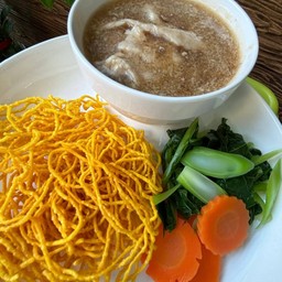 ราดหน้าหมูหมัก