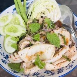 ลาบปลาหมึก