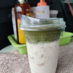 มัทฉะลาเต้