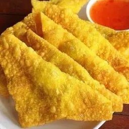 เกี๊ยวห่อปูอัด 7 ชิ้น