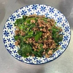 ตำลึงผัดหมูสับ