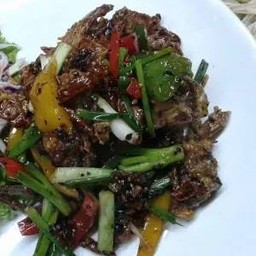 เนื้อวัวผัดพริกไทยดำ