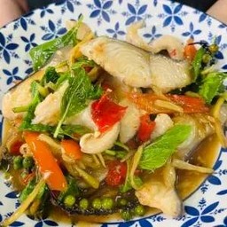 ผัดฉ่าปลาคัง