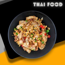 ข้าวหมูสามชั้นคั่วพริกเกลือ