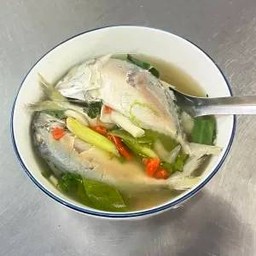 ต้มยำปลาทูนึ่ง
