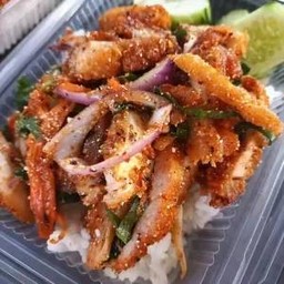 ข้าวยำไก่แซ่บ