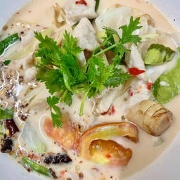 ต้มข่าไก่