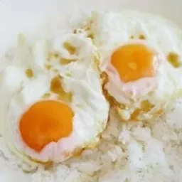 ข้าวหน้าไข่ดาวแฝด