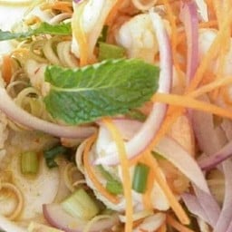 ยำตะไคร้กุ้งสด