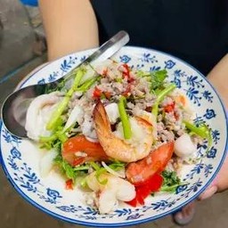 ยำกระเฉด