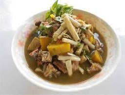 แกงหวายใส่หมู