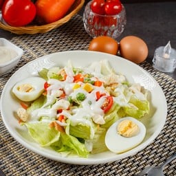 สลัดไข่ต้ม