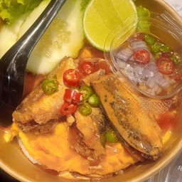 ข้าวไข่ข้นปลากระป๋อง