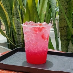 น้ำแดงโซดาบ๊วย