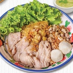 หมี่คลุกหมูนุ่ม