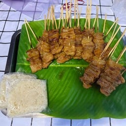 หมูปิ้งร่มชมพู