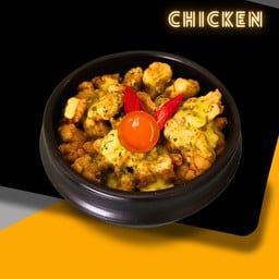 ไก่ทอดซอสเขียวหวาน+ไข่ดอง