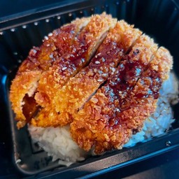 ข้าวหมูทอดทงคัสสึ