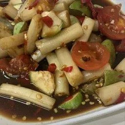 ยำสายบัว