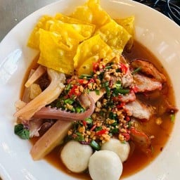 ยงค์ ต้นตำรับก๋วยเตี๋ยวไทย