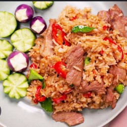 ข้าวผัดกะปิเนื้อ (ลดราคา)