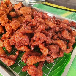 หมูทอด สันคอ ชั่ง 1 ขีด (มันน้อย)