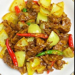 ข้าว+เนื้อผัดขมิ้น (ลดราคา)