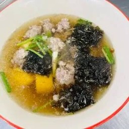 ต้มจืดเต้าหู้หมูสับสาหร่าย